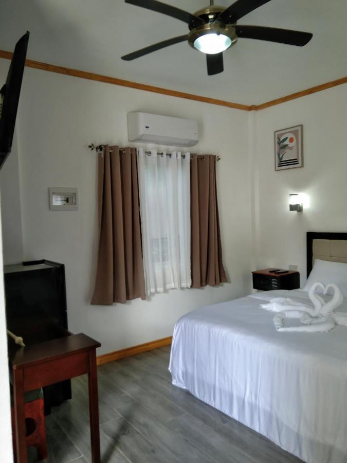 Tequila Cove Bed and Breakfast Panglao-stad Buitenkant foto